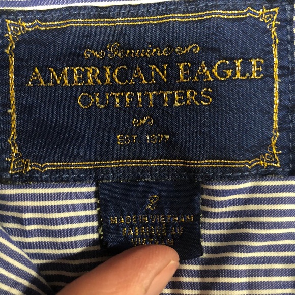 Short sleeve puffy ruffle shirt. - Picture 6 of 7